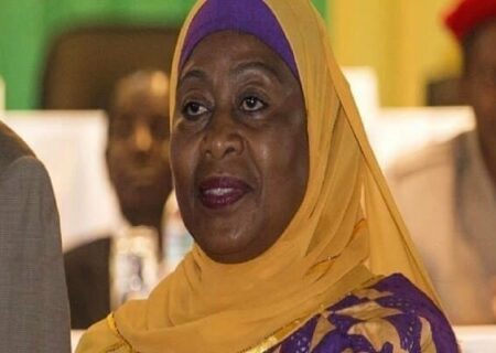 یک زن رییس جمهور تانزانیا شد.